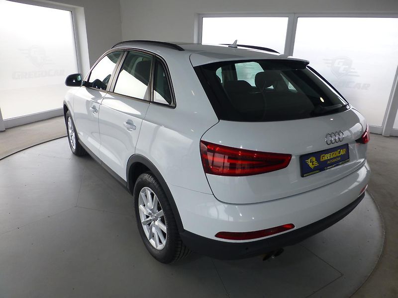 Audi Q3 (2012) 2,0TSI-125KW*NAVI**PANORAM*4X4 - fotka 8 z 28