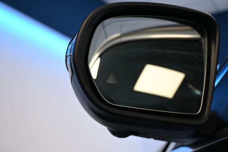 Mercedes-Benz Třídy C (2020) 2.0 300 DE T 9G-TRONIC LED 360 - fotka 40 z 47