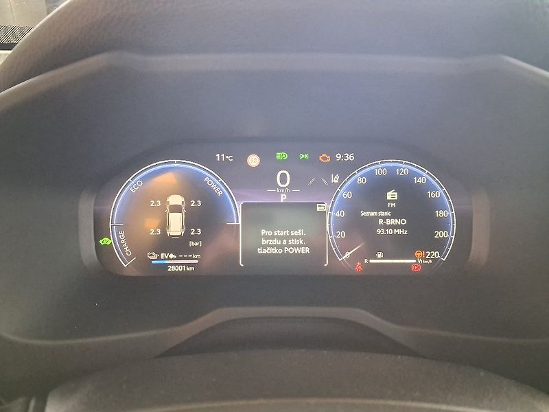 Toyota RAV4 2.5 136kW PHEV 2025 - fotka 13 z 16