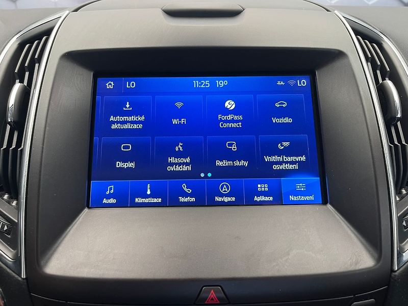 Ford Galaxy 2.0 EcoBlue Titanium 140 kW - fotka 22 z 50