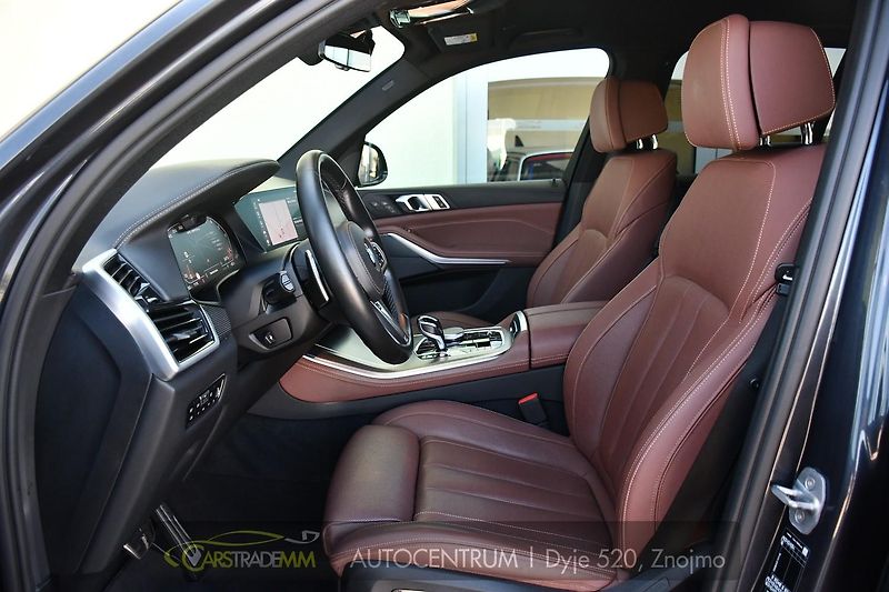 BMW X5 M50D LASER H/K HEAD-UP  - fotka 10 z 67