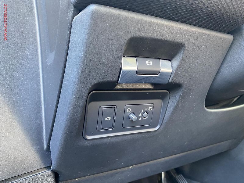 Land Rover Range Rover Evoque (2019) 2.0 D150 4x4, AT, LED, navi - fotka 14 z 20