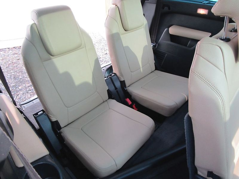 Peugeot 5008 1,6 - 115KW - NOVÁ STK - fotka 12 z 36