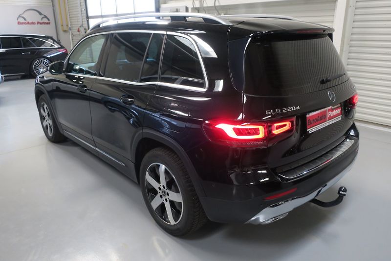 Mercedes-Benz GLB (2022) 220 D 4MATIC - fotka 2 z 48