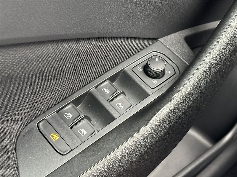 Škoda Kamiq 1,0 Monte Carlo ZÁRUKA PANORAM - fotka 32 z 43