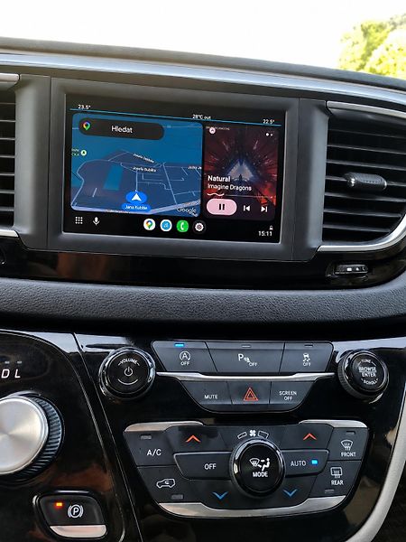 Chrysler Pacifica (2018)  Touring L, 8 míst, LPG, TZ - fotka 9 z 38