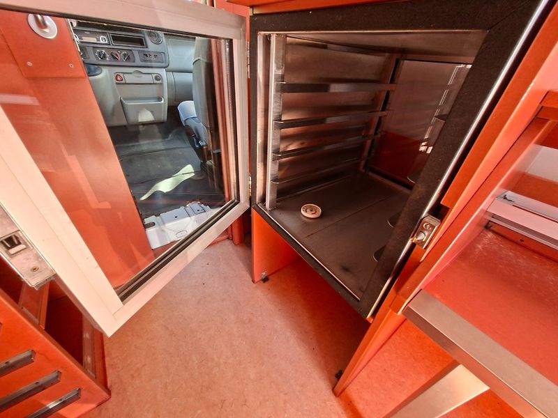 Opel Movano (2008) 2.5CDTI 88kW MOBILNÍ PRODEJNA! - fotka 18 z 30
