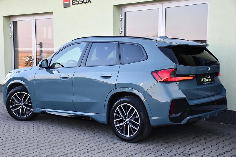 BMW X1 xDrive23d M-SPORT TAŽNÉ 1M ČR - fotka 3 z 42