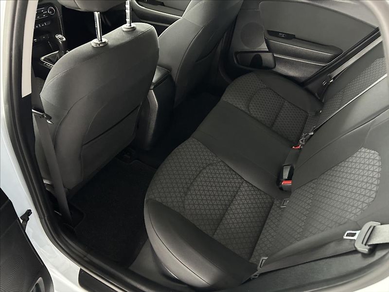 Kia Ceed 1,5   T-GDI 118kW,FRESH,1.MAJ, - fotka 19 z 22