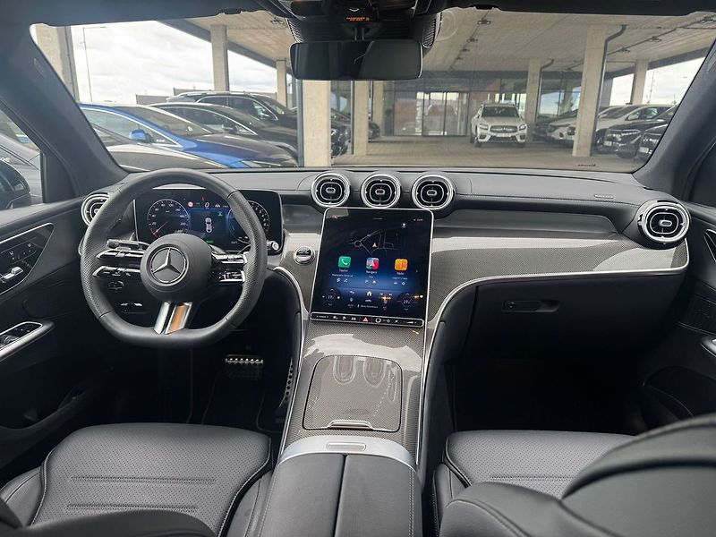Mercedes-Benz GLC 300e 4MATIC coupe - fotka 13 z 20