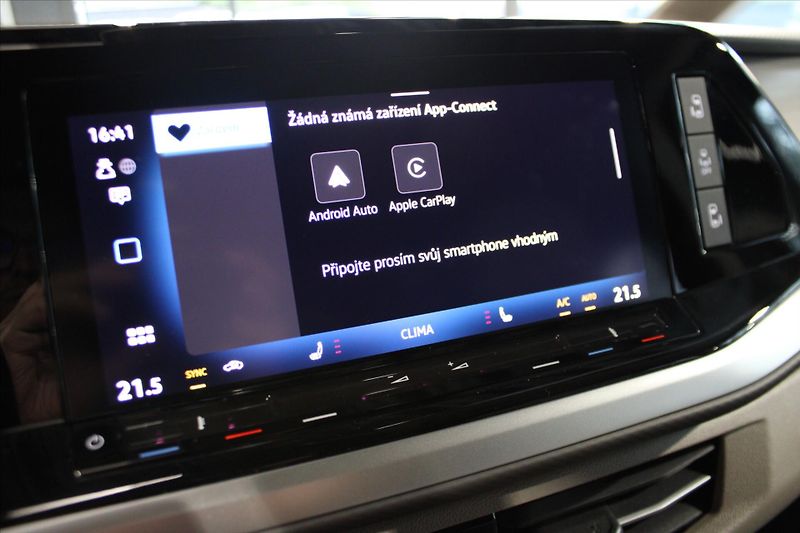 Volkswagen Multivan TDi DSG Edition ACC/NezTop/Har - fotka 15 z 32