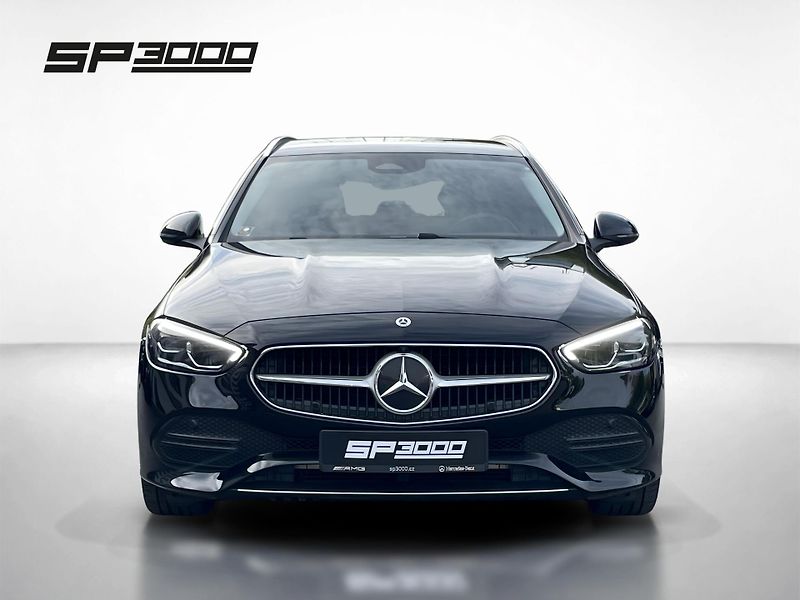 Mercedes-Benz Třídy C 220d 4Matic - fotka 2 z 35