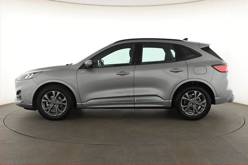 Ford Kuga (2024) ST-Line 1.5 EcoBoost - fotka 3 z 20