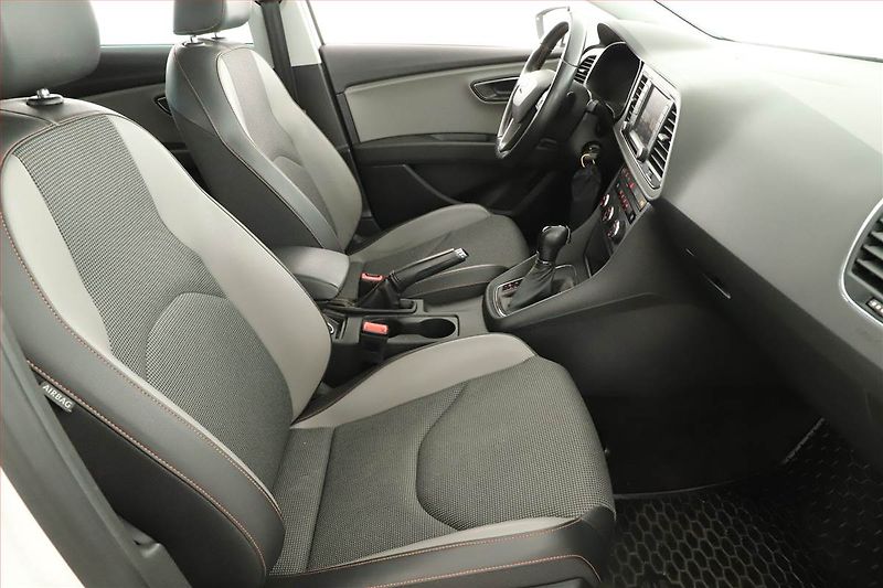 Seat Leon (2016) 2.0 TDI, 4X4, Automat, Kůže - fotka 7 z 18