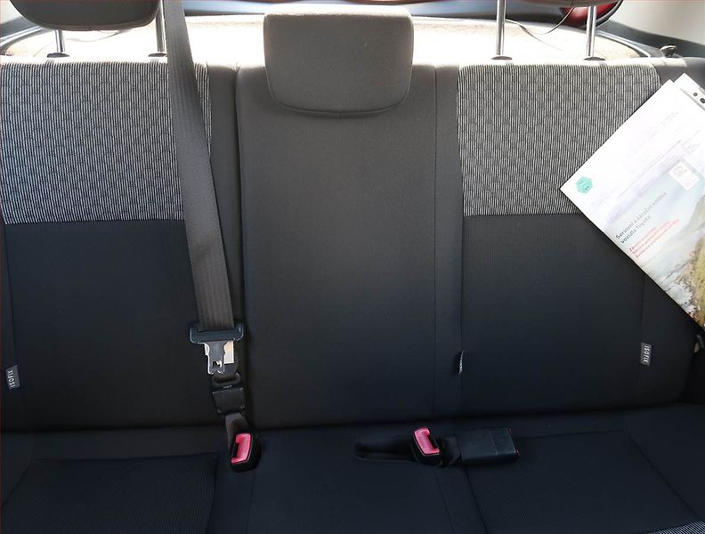 Toyota Yaris (2015) 1.33 Dual VVT-i, Automat, ČR - fotka 10 z 19