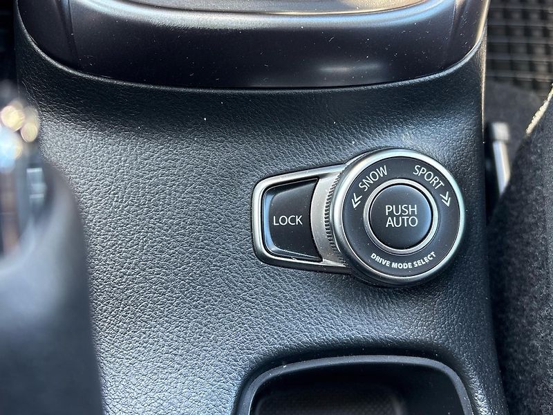 Suzuki S-Cross (2023) 1.4 BoosterJet Premium 4x4 - fotka 23 z 24