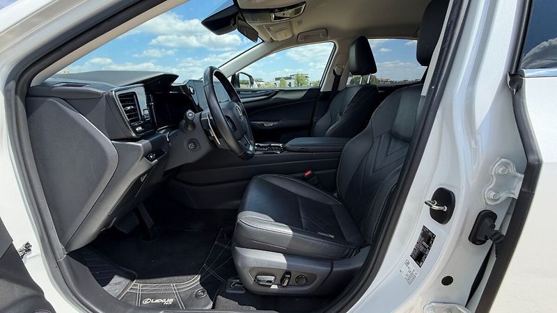 Lexus NX 350h 350H 2,5 HEV PRESTIGE TECH PLU - fotka 8 z 29