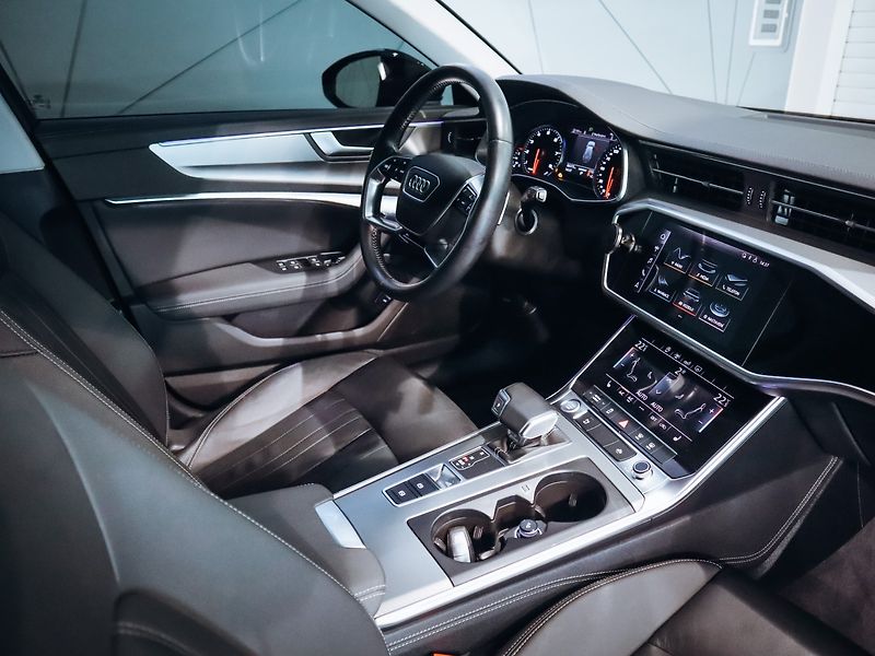 Audi A6 Avant 45TFSI 180kW - fotka 16 z 23