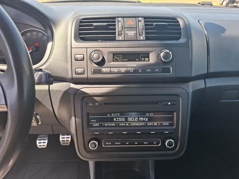 Škoda Roomster (2014) edice NOIRE 1.2TSi 63kW,klima, - fotka 12 z 18