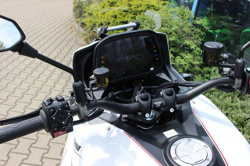 Moto Morini (2026) X- CAPE  1200 NOVINKA  2026 AK - fotka 6 z 9