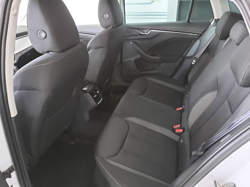 Škoda Scala (2022) Ambition 1.0 TSI (81kW/110k) - fotka 8 z 23