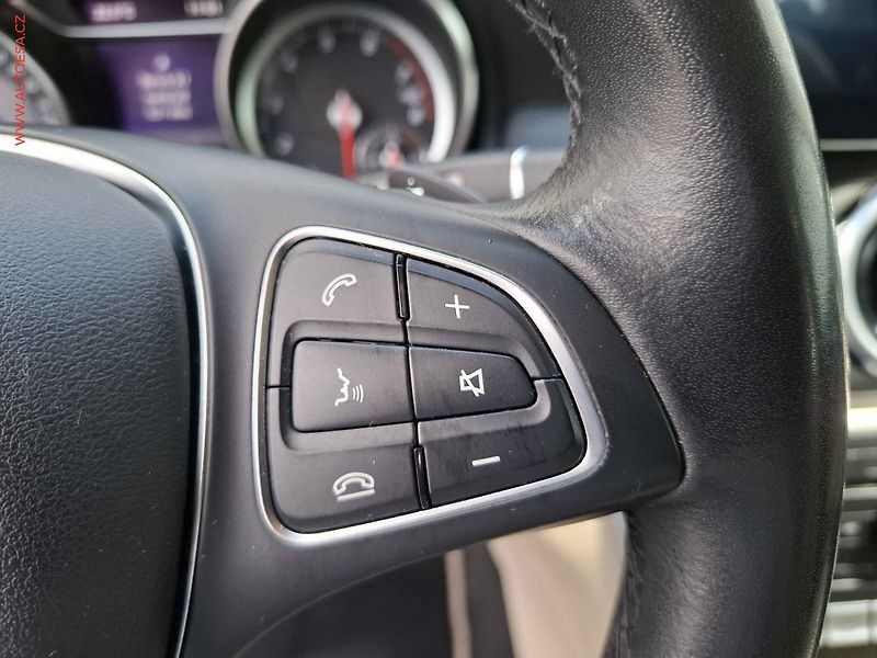 Mercedes-Benz GLA (2018) 2.0i 4Mat, ČR, AT, ACC, LED - fotka 21 z 26
