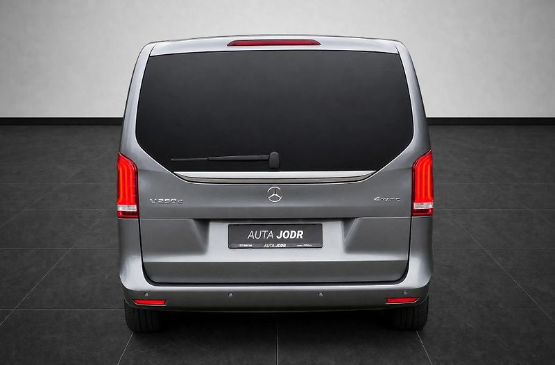 Mercedes-Benz Třídy V V250d XL 4Matic, ČR, 8 míst - fotka 4 z 32