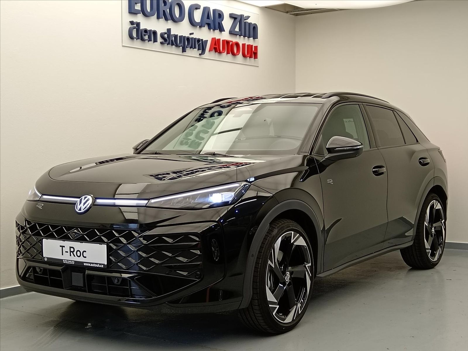 Volkswagen T-Roc 1,5 eTSI R line110 kW