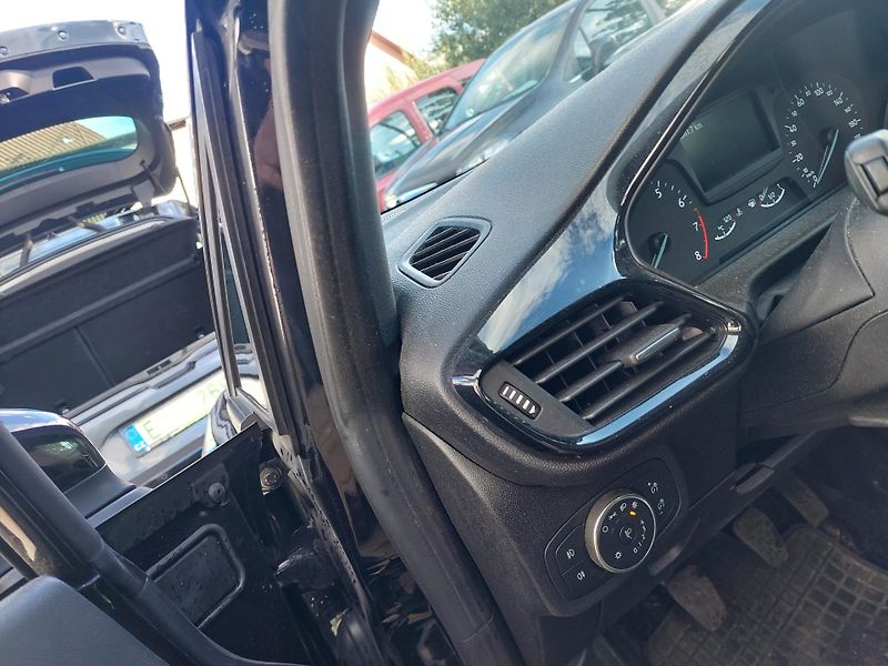Ford Fiesta (2019) COOL-CONNECT 1.0-63kW - fotka 9 z 28