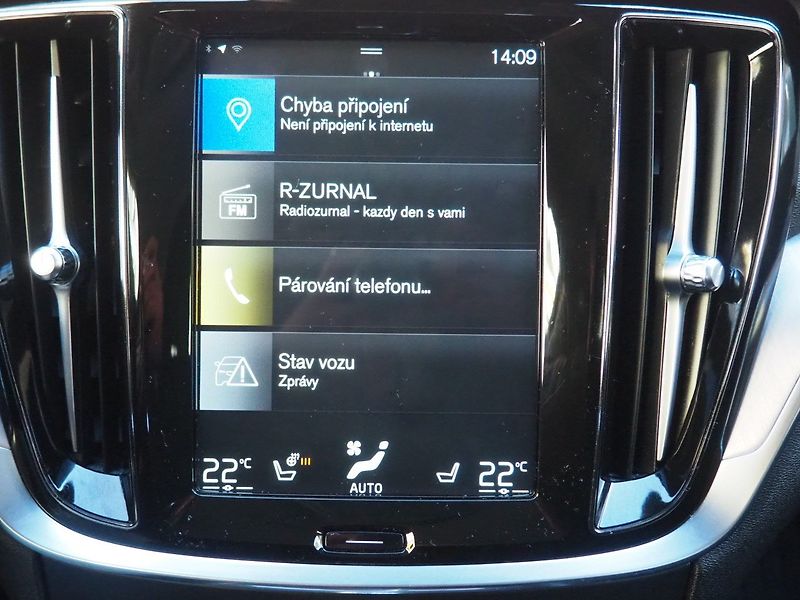 Volvo V60 (2019) 2.0 D3 momentum, nové rozvody - fotka 31 z 42