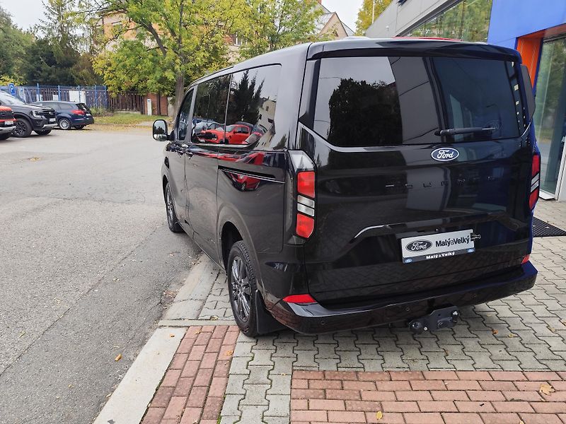 Ford Tourneo Custom (2025) Tourneo Custom L1,TITANIUM,2.0 - fotka 8 z 35
