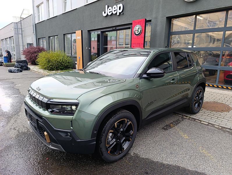 Jeep Avenger (2026) 85th Anniversary 1,2 e-Hybrid - fotka 1 z 47