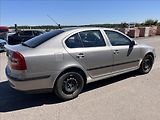 Škoda Octavia 1,6 FSi KLIMA TAŽNÉ  STK 6/28 - náhled 4
