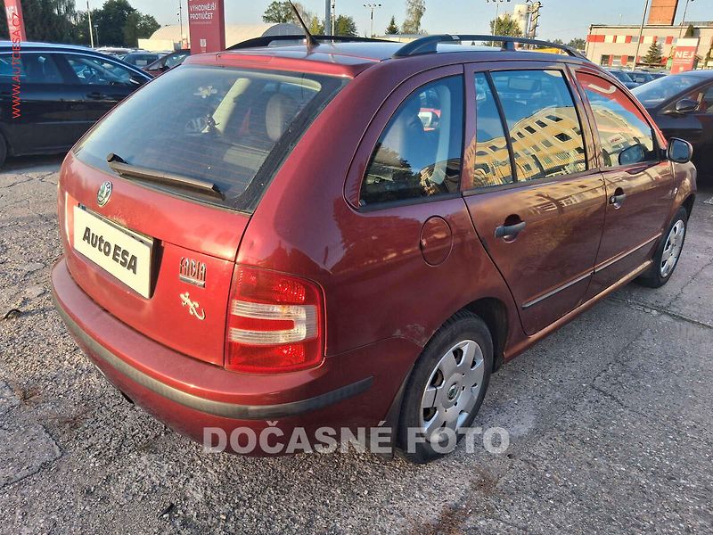 Škoda Fabia (2004) 1.2 HTP, ČR, AC, tažné - fotka 2 z 3