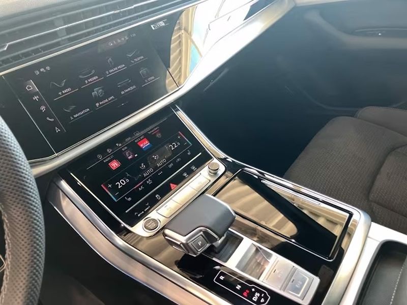 Audi Q7 TDI q 210kW S-Line Paměť ACC T - fotka 9 z 20