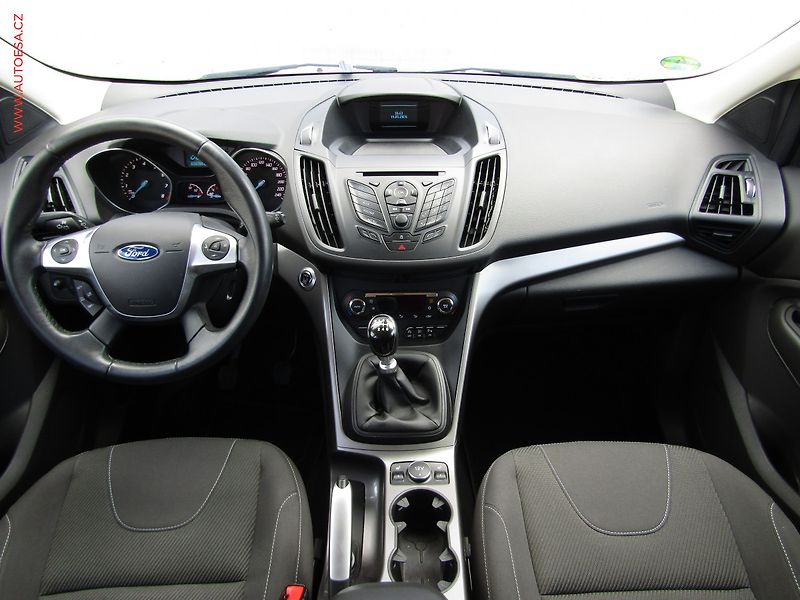 Ford Kuga (2015) 1.5EB, Trend Plus - fotka 8 z 18
