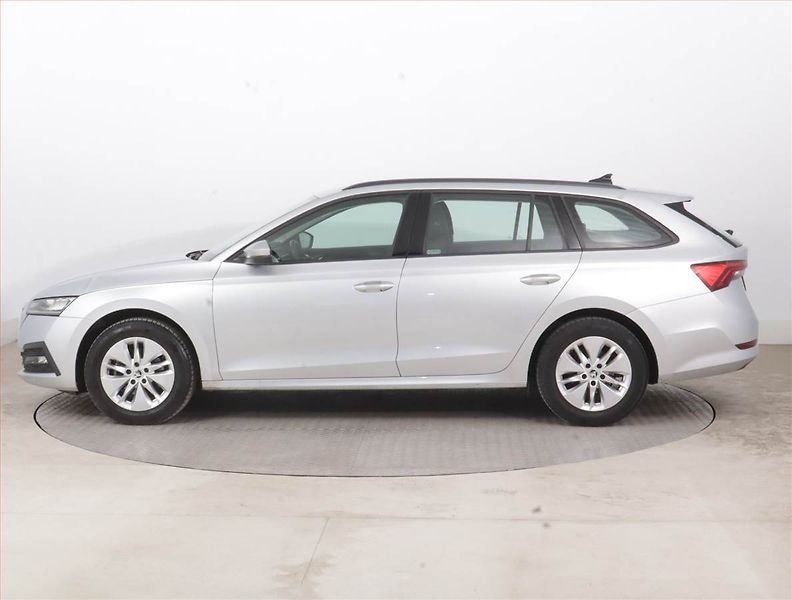 Škoda Octavia (2023) Ambition 2.0 TDI - fotka 3 z 16