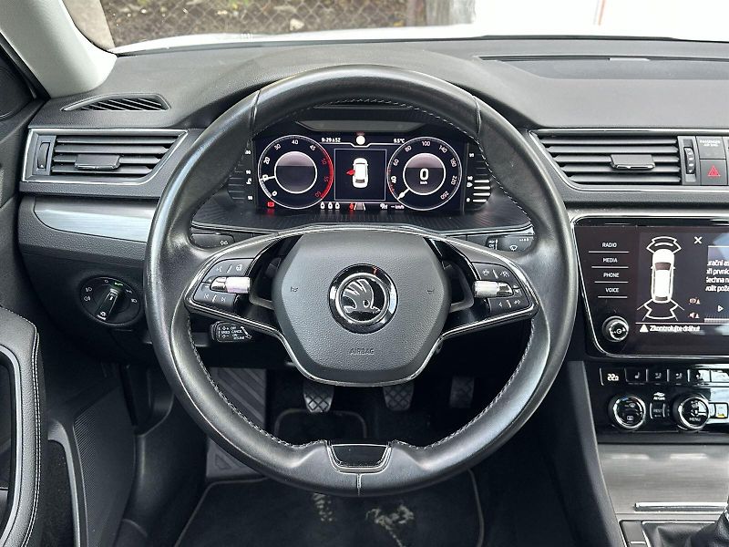 Škoda Superb (2021) Combi 2.0 TDI Style - fotka 10 z 33