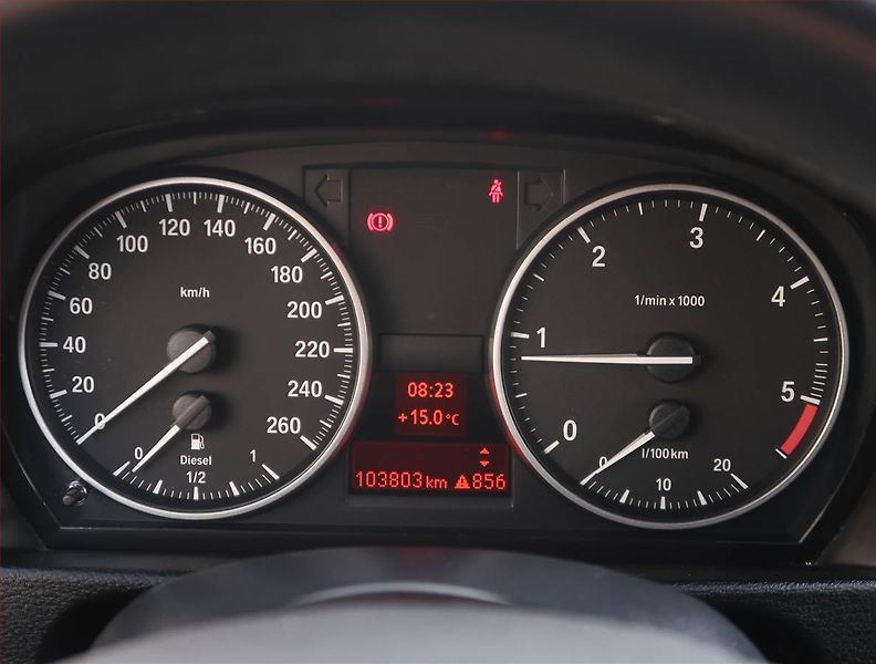 BMW X1 (2012) xDrive23d, 4X4, Serv.kniha - fotka 11 z 18