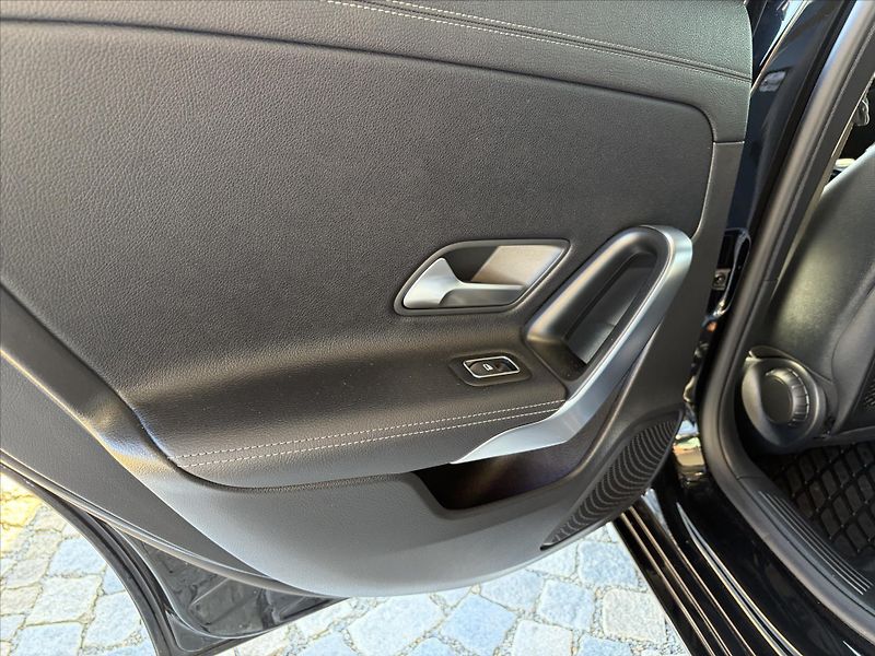 Mercedes-Benz Třídy A A 200 - fotka 18 z 30