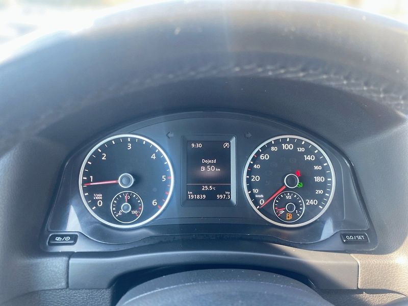 Volkswagen Tiguan (2015) 2.0tdi 110kw, 4Motion, DSG, ČR - fotka 14 z 17