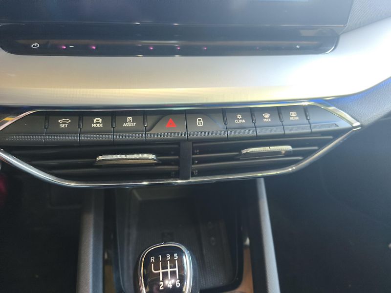 Škoda Octavia (2021) 1.5-TSI-110kw-SUPER STAV - fotka 26 z 27