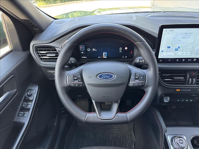 Ford Kuga 1,5 EcoBoost 137 kW ST-Line - fotka 18 z 27