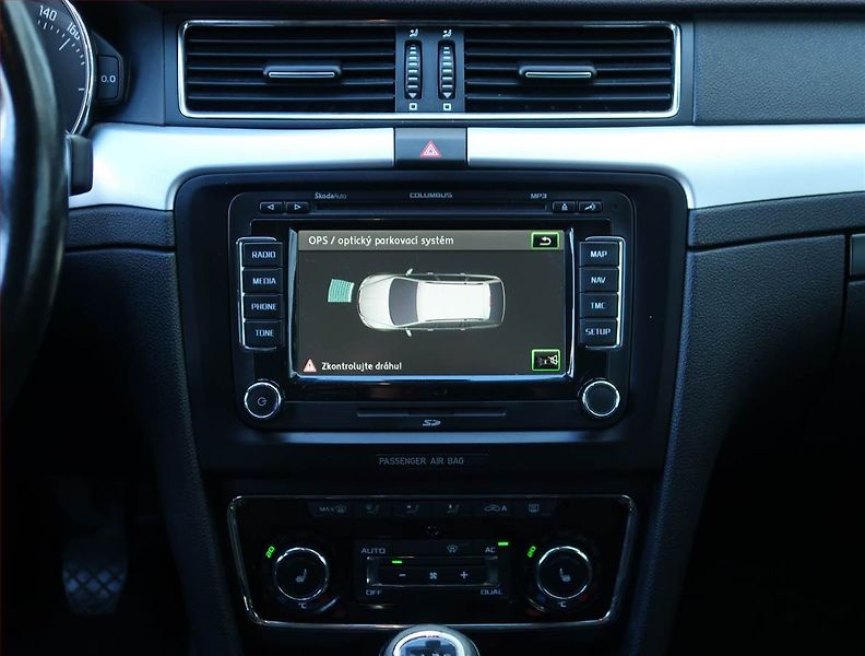 Škoda Superb (2012) 1.8 TSI, 4X4, Serv.kniha - fotka 13 z 22