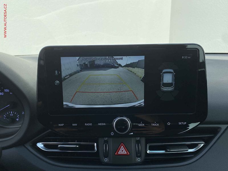Hyundai i30 (2023) 1.5 T-GDi, 1.maj,ČR, Smart - fotka 17 z 18