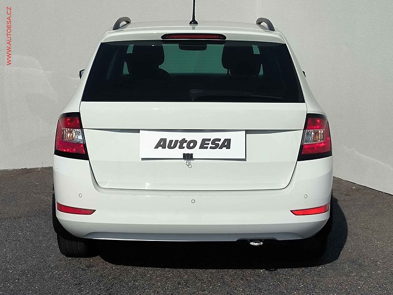 Škoda Fabia (2022) 1.0 TSi, 1.maj,ČR, Ambition - fotka 5 z 21