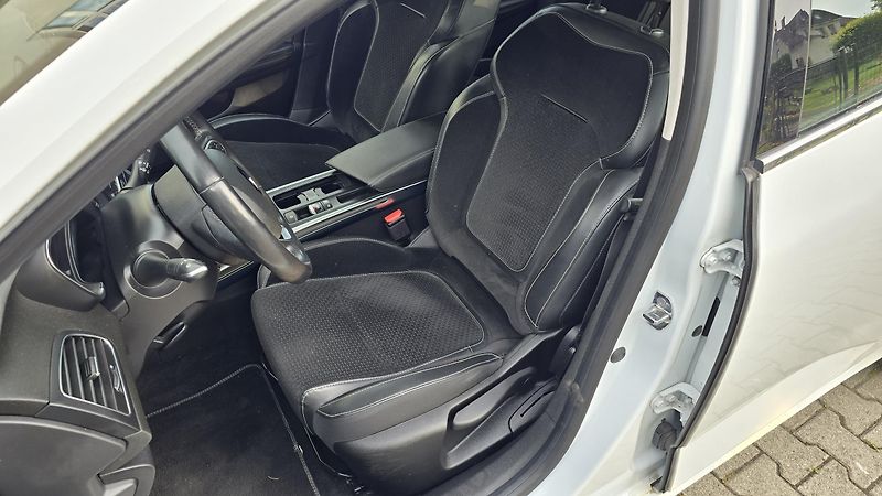 Renault Mégane (2019) top stav - fotka 12 z 18