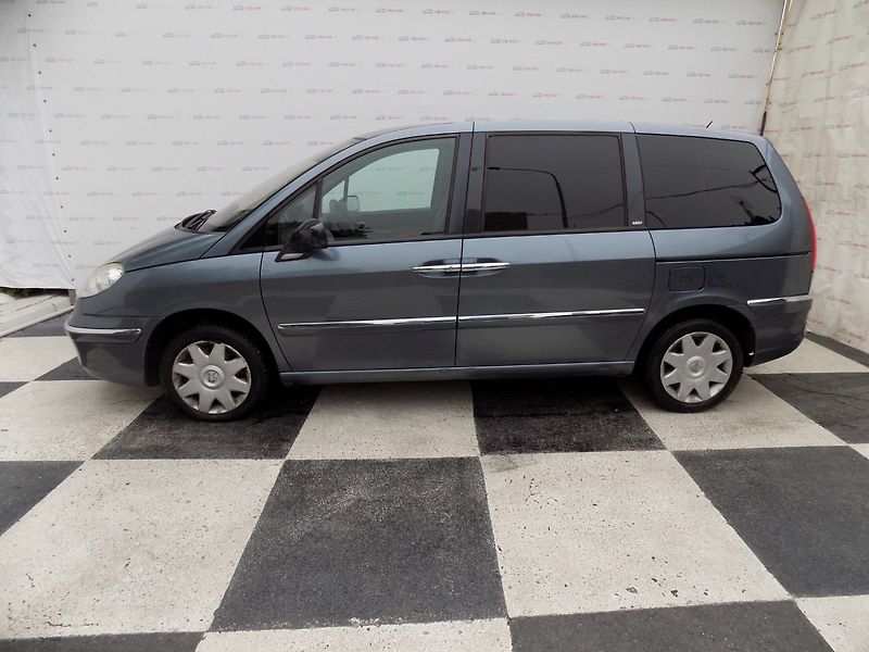 Peugeot 807 (2009) 2.0HDi/7.Míst/NAVI/LED/ - fotka 2 z 36