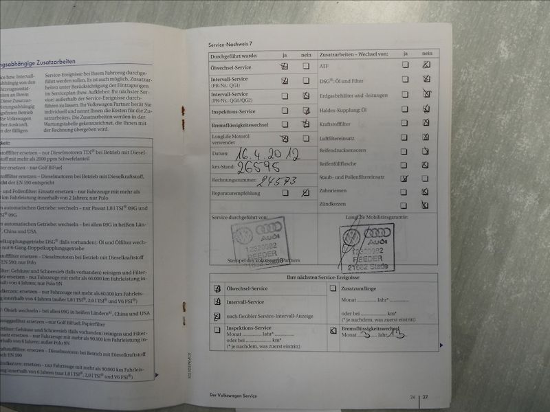 Volkswagen Golf 1,6 TDi 77kW serviska, závěs - fotka 38 z 43