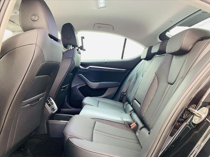 Škoda Octavia 2,0 TDI 110kW DSG Exclusive Se - fotka 6 z 28